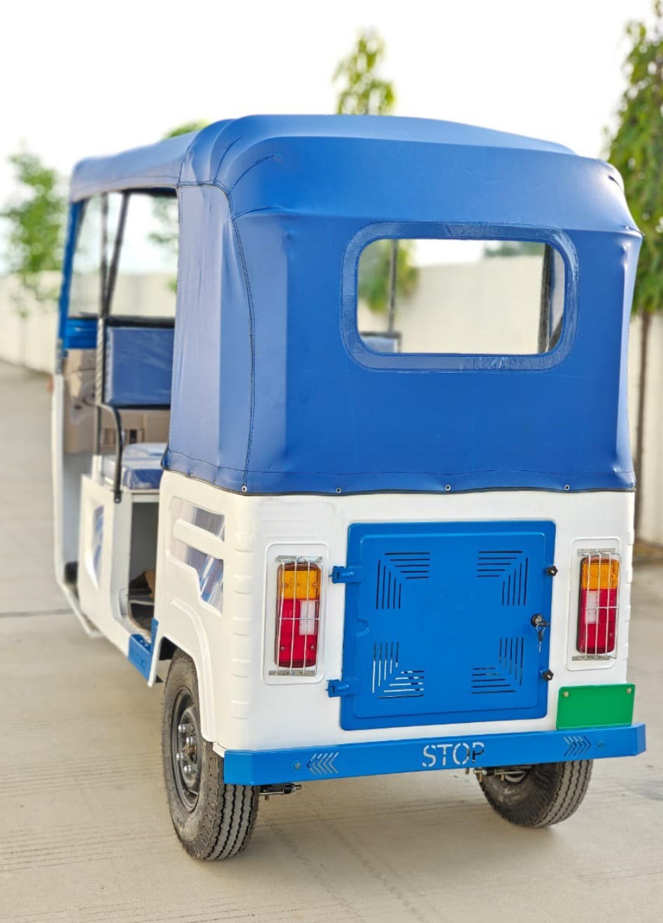 L2 E-Rickshaw